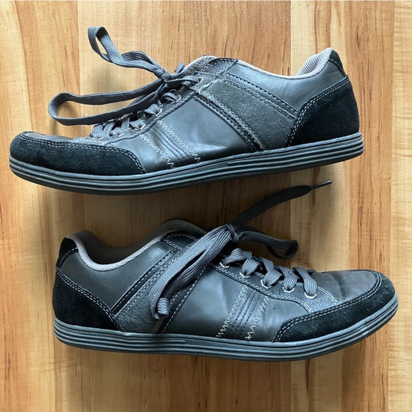 Men’s Perry Ellis Sneakers, size 10 - Picture 5 of 9